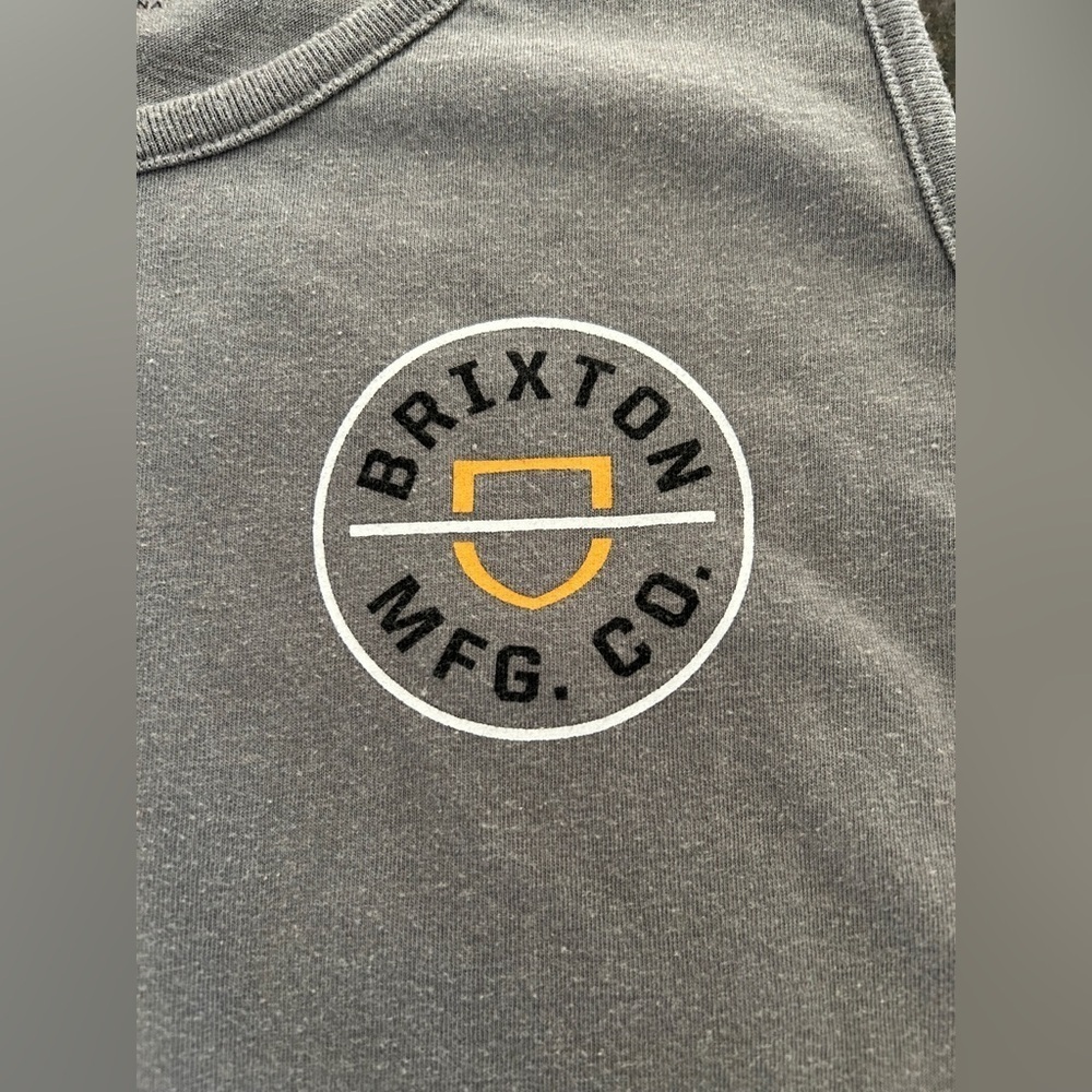 Brixton Gray Tank Top. Size medium - Picture 2 of 4